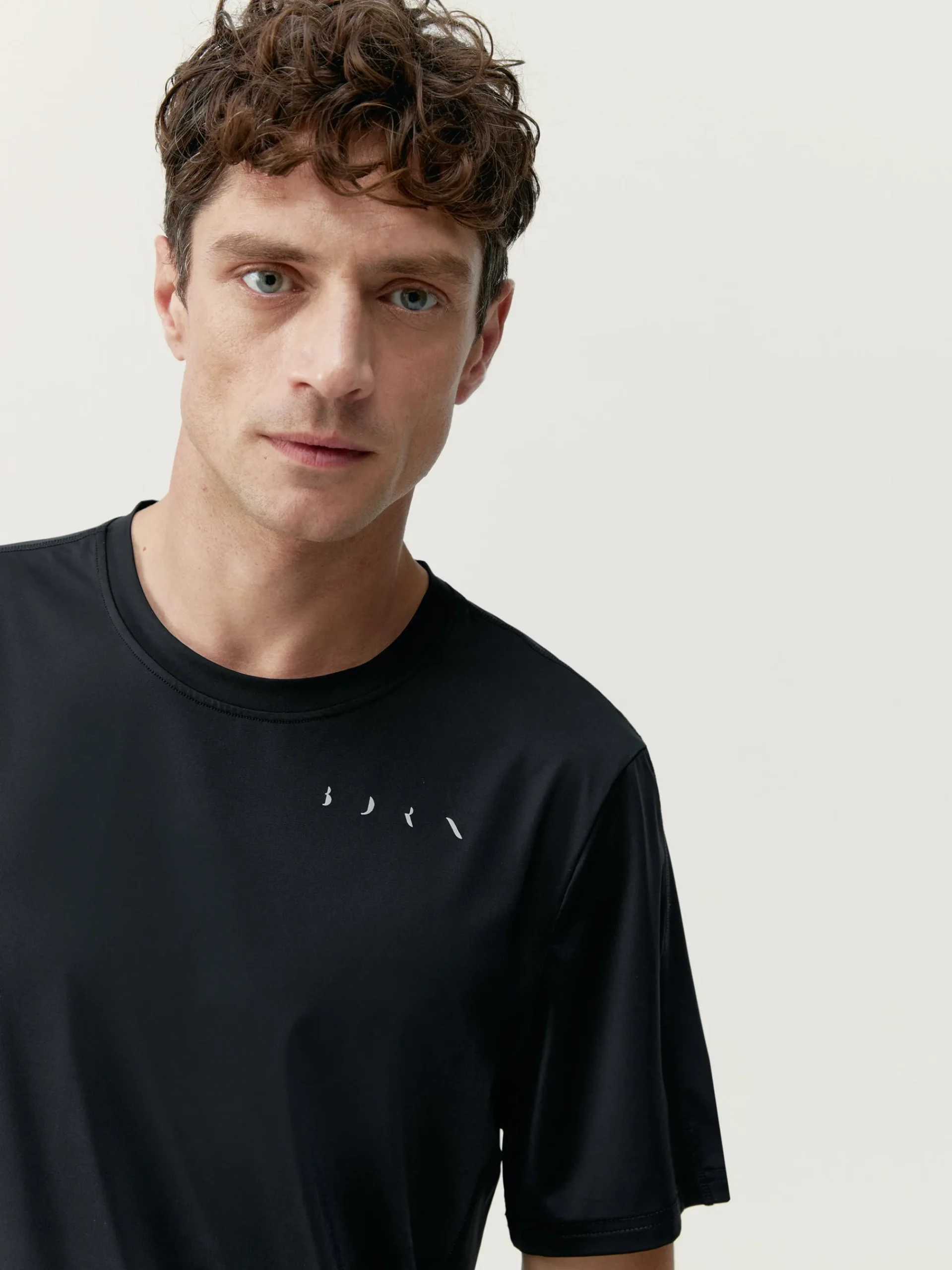 Born Living Yoga T-Shirt Geneva Black>Hombre Camisetas · Polos