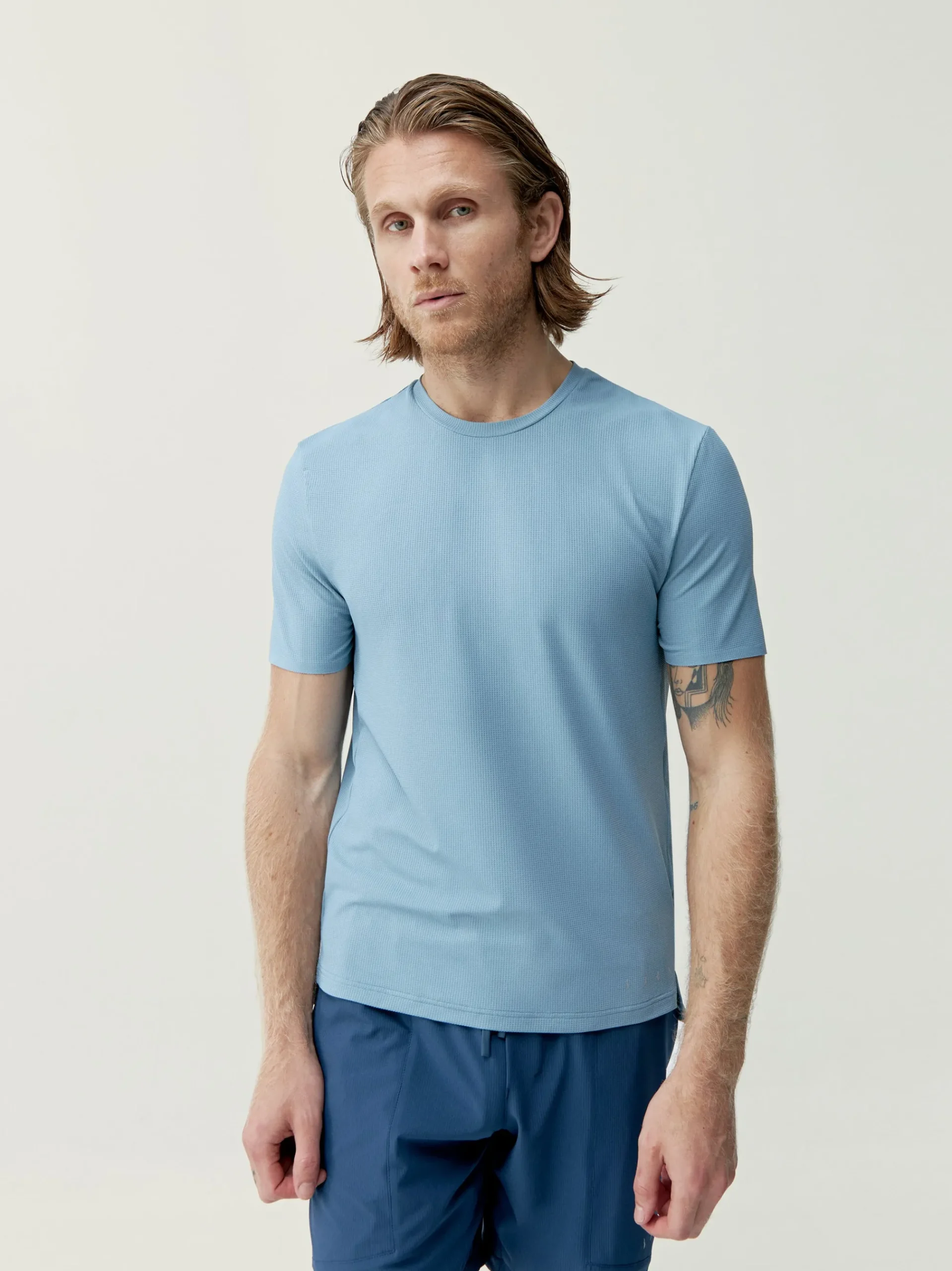 Born Living Yoga T-Shirt Nadym Citadel Blue>Hombre Camisetas · Polos