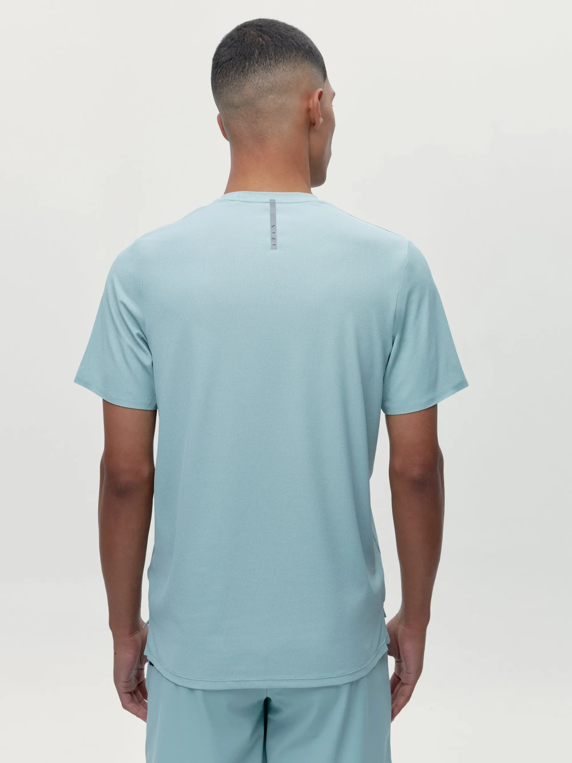Born Living Yoga T-Shirt Nadym Grey Mist>Hombre Camisetas · Polos