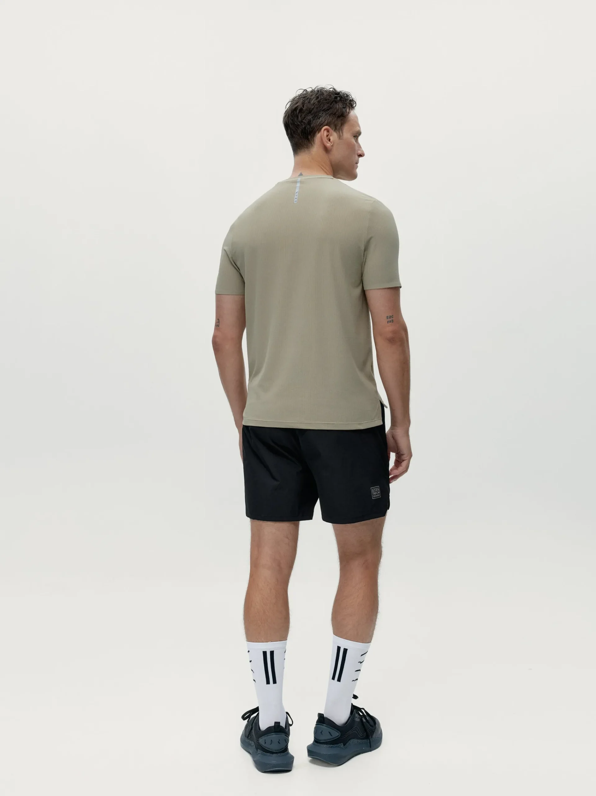 Born Living Yoga T-Shirt Nadym Root>Hombre Camisetas · Polos