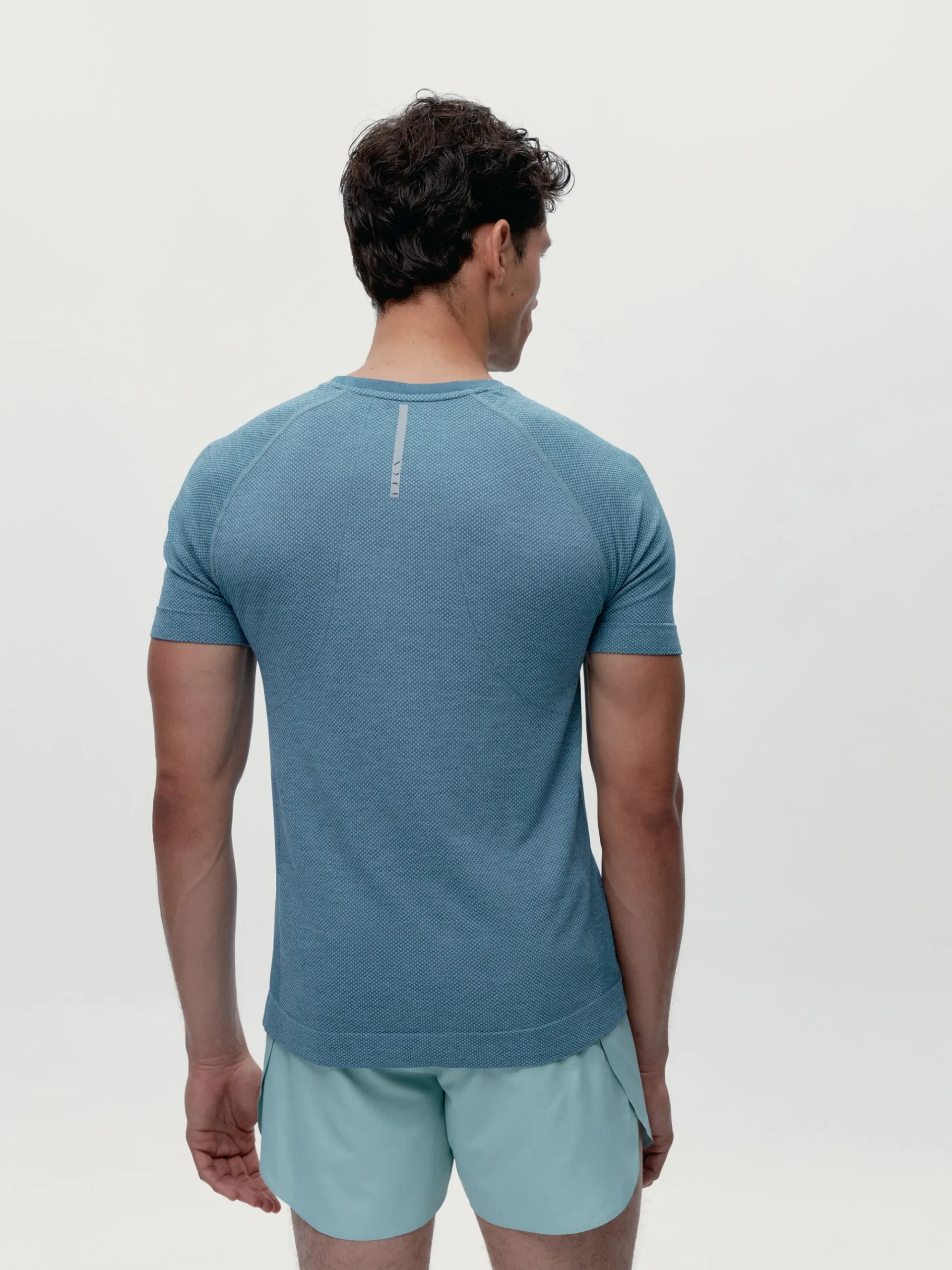Born Living Yoga T-Shirt Otawa Light Slate>Hombre Camisetas · Polos