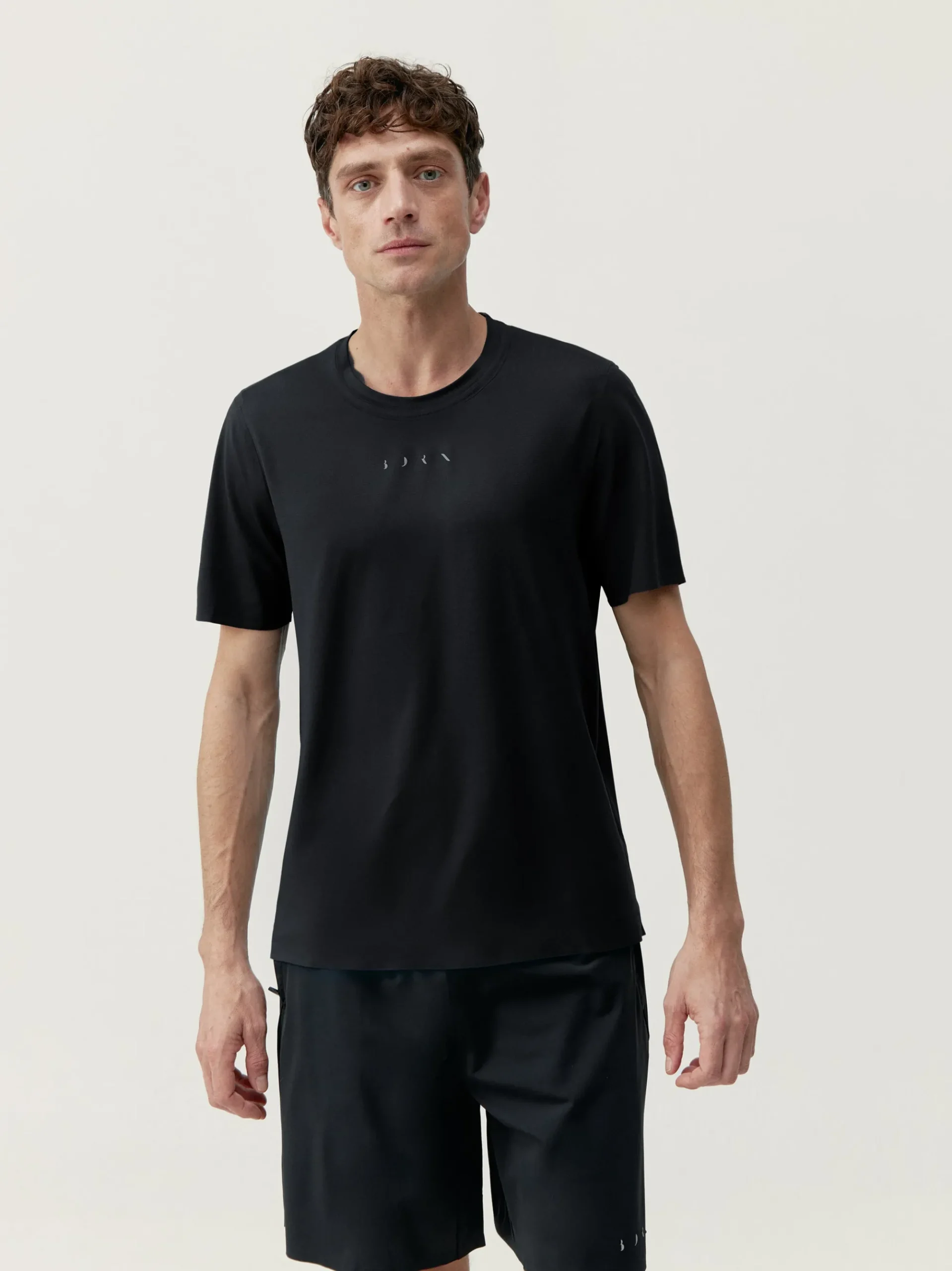 Born Living Yoga T-Shirt Seo Black>Hombre Camisetas · Polos