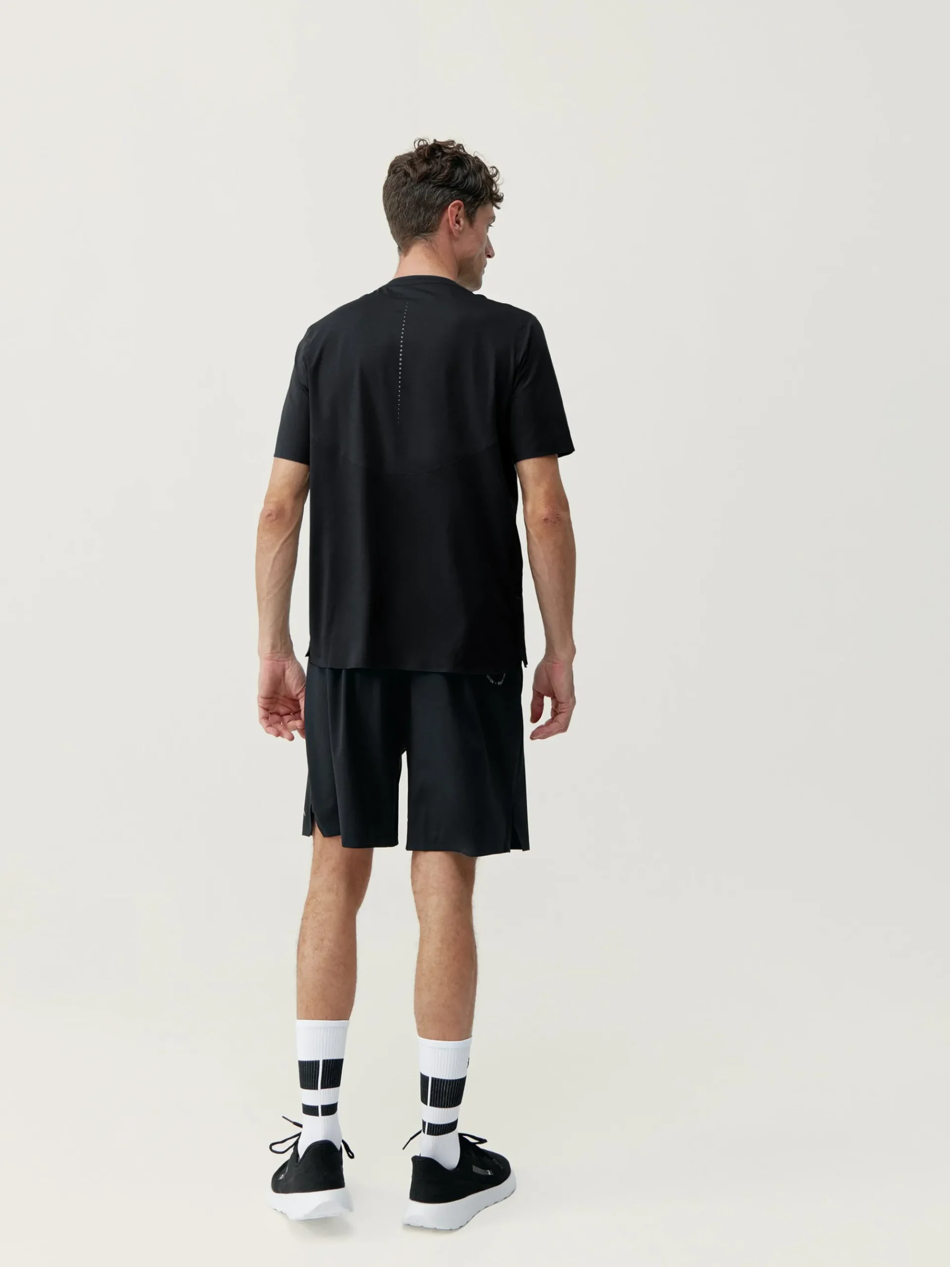 Born Living Yoga T-Shirt Seo Black>Hombre Camisetas · Polos