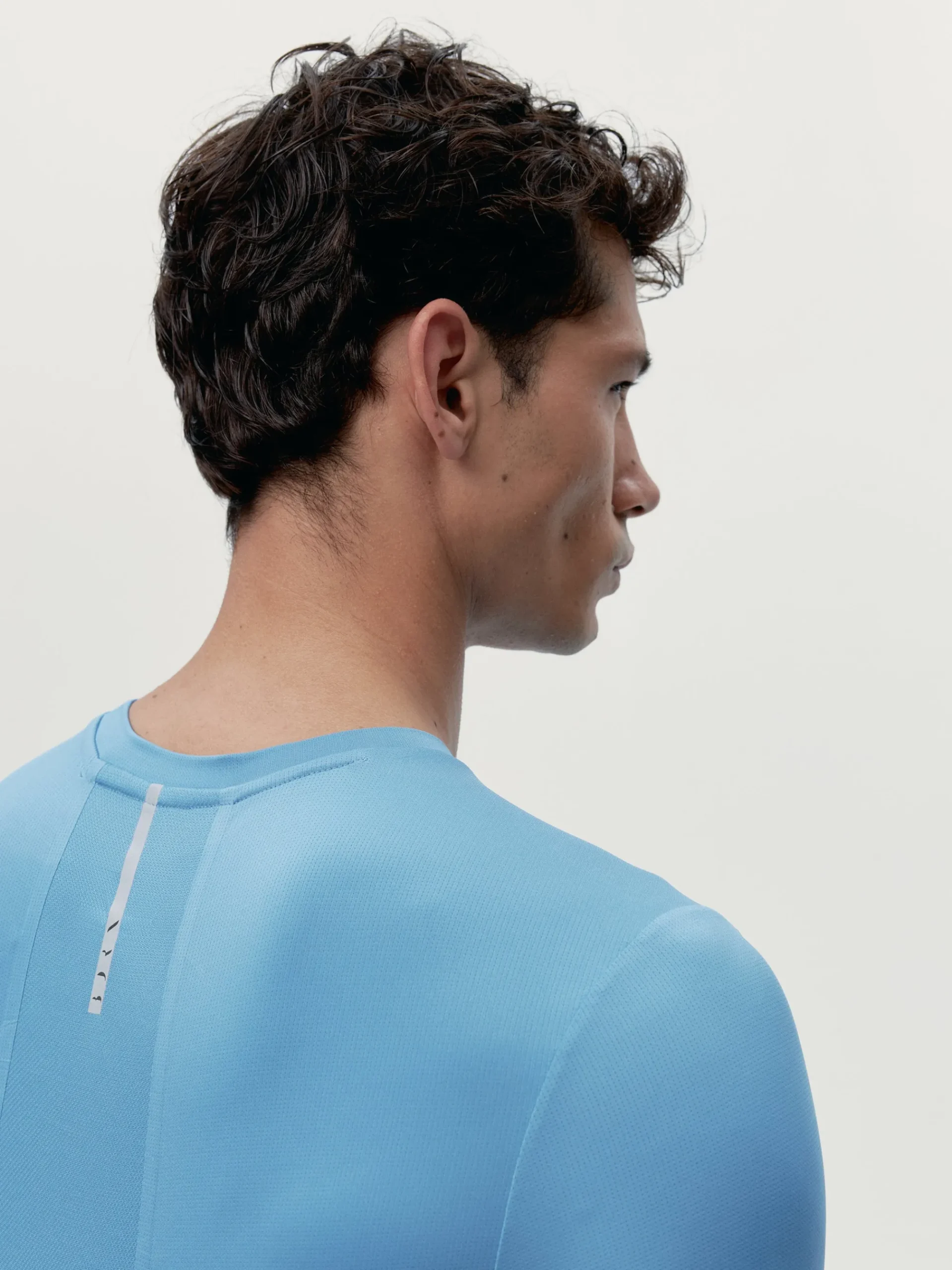 Born Living Yoga T-Shirt Tadjura Celadon Blue>Hombre Camisetas · Polos
