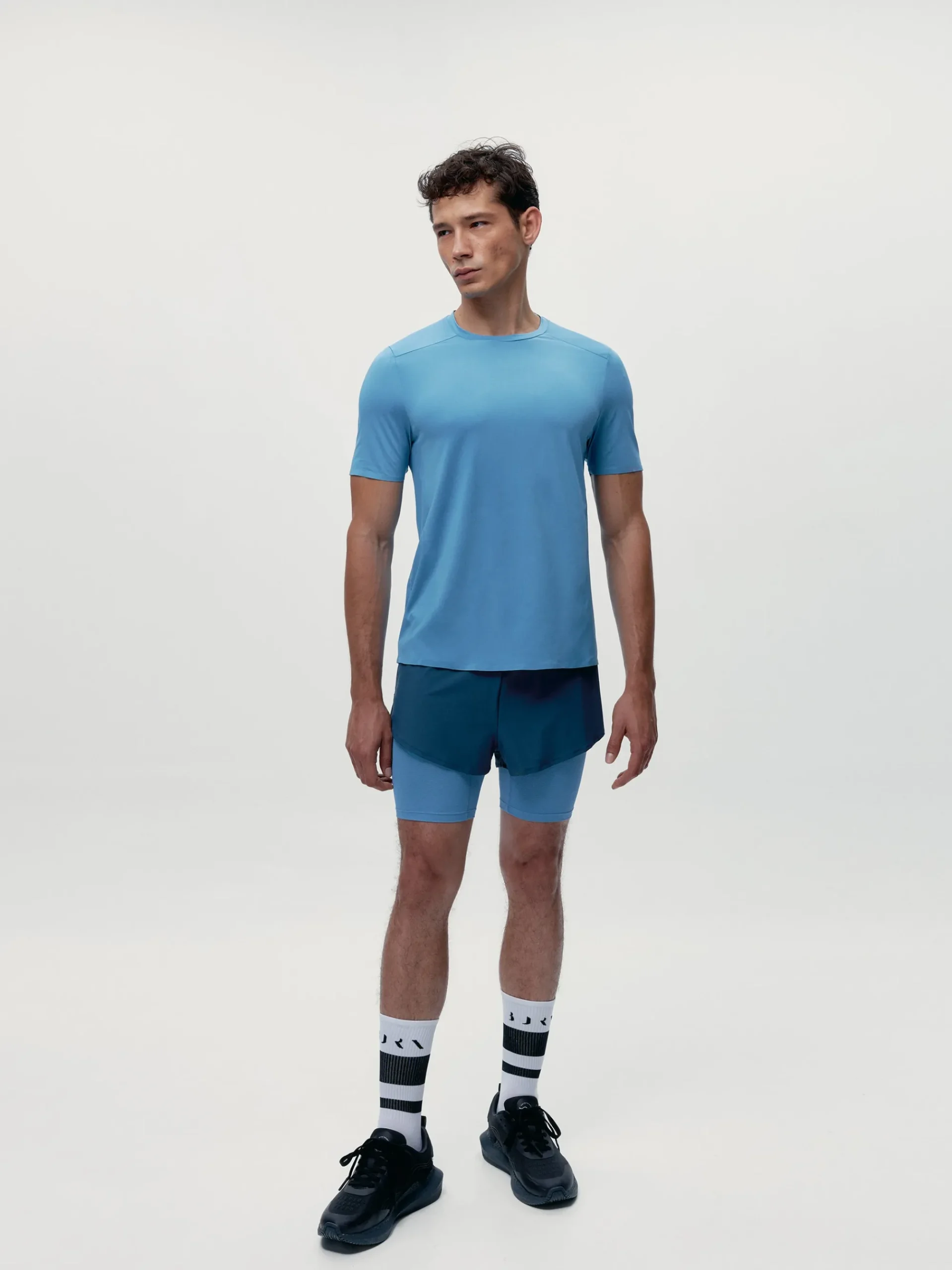 Born Living Yoga T-Shirt Tadjura Celadon Blue>Hombre Camisetas · Polos