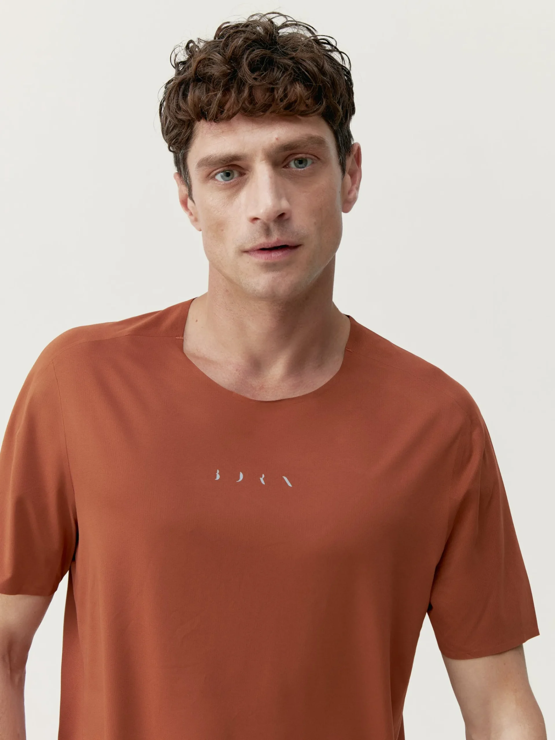 Born Living Yoga T-Shirt Vostok Gingerbread>Hombre Camisetas · Polos