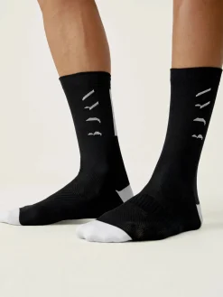 Born Living Yoga Ucayali Socks Black><noscript><img width=