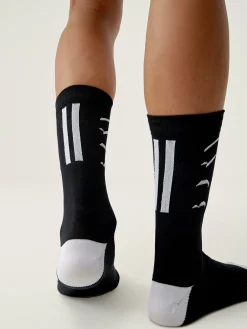 Born Living Yoga Ucayali Socks Black><noscript><img width=