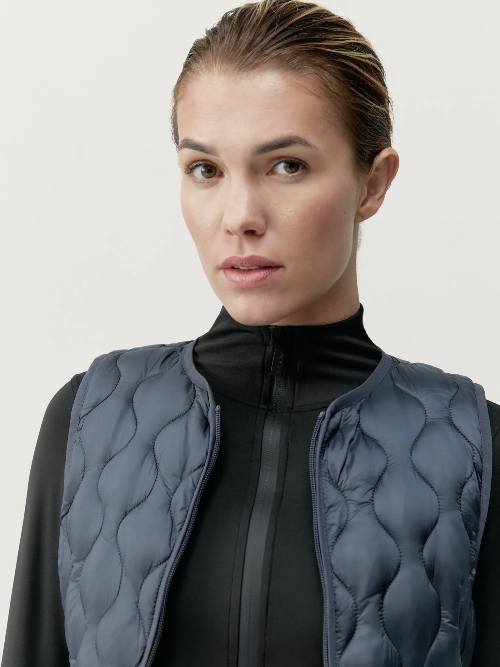 Born Living Yoga Vest Kenal Dark Onix>Mujer Chalecos
