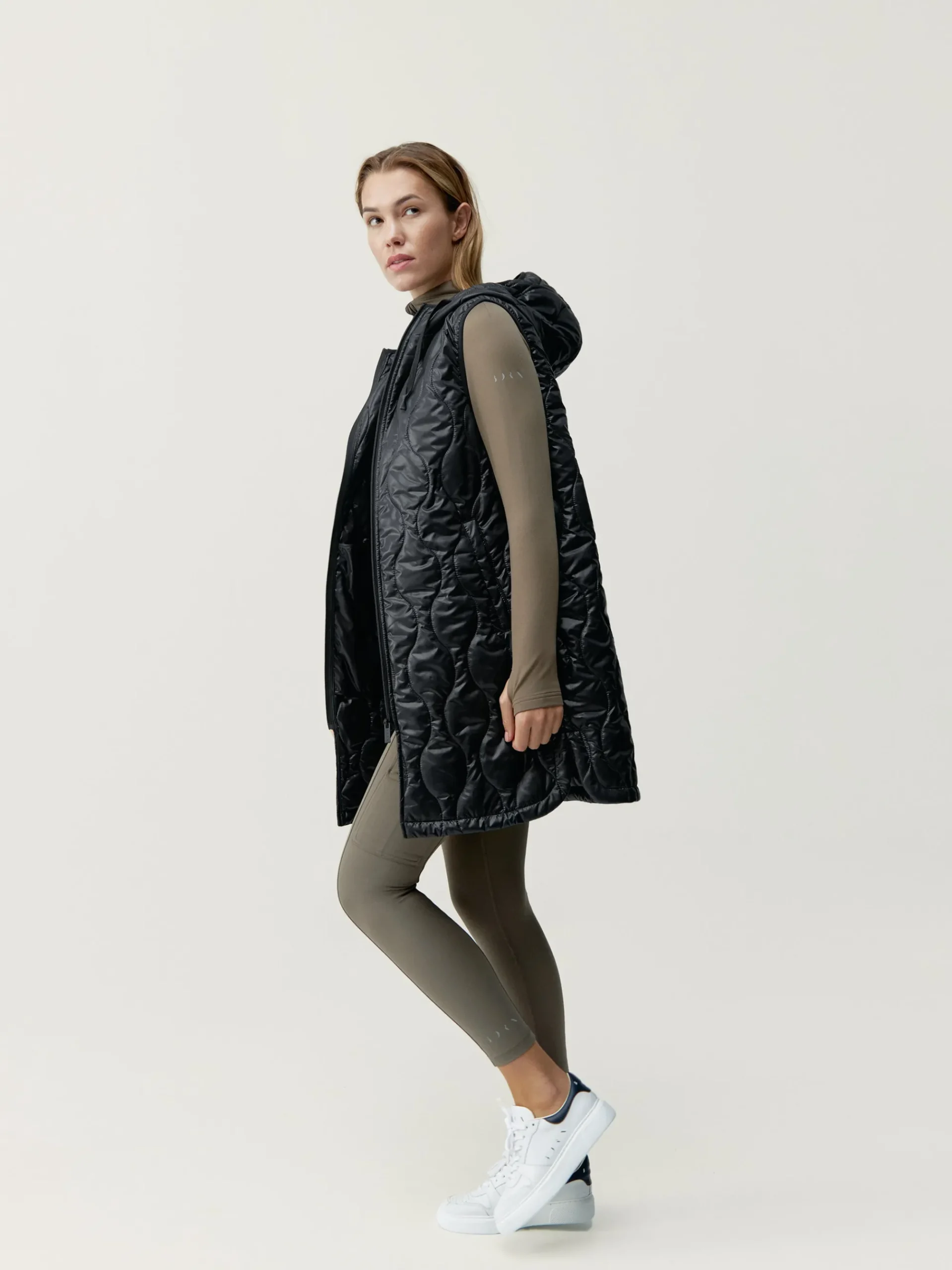 Born Living Yoga Vest Tessa Black>Mujer Chalecos